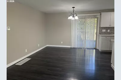 706 NE 126th St, Vancouver, WA 98685 - Photo 6