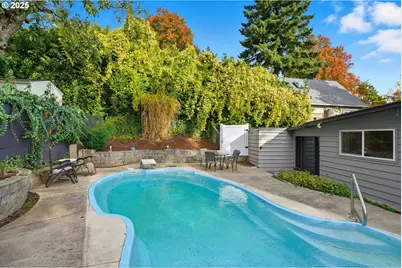 7323 SW 4th Ave, Portland, OR 97219 - Photo 18