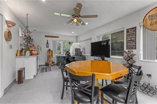 858 Iva Ln, Salem, OR 97317 - Photo 16