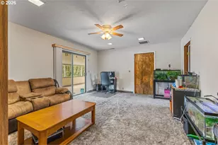 858 Iva Ln, Salem, OR 97317 - Photo 18