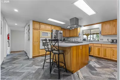 858 Iva Ln, Salem, OR 97317 - Photo 8