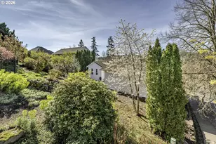 16408 SW Timberland Dr, Beaverton, OR 97007 - Photo 36