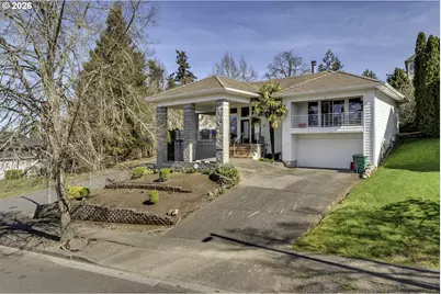 16408 SW Timberland Dr, Beaverton, OR 97007 - Photo 2
