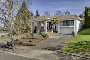 16408 SW Timberland Dr, Beaverton, OR 97007 - Photo 2