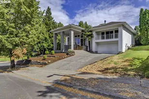 16408 SW Timberland Dr, Beaverton, OR 97007 - Photo 2