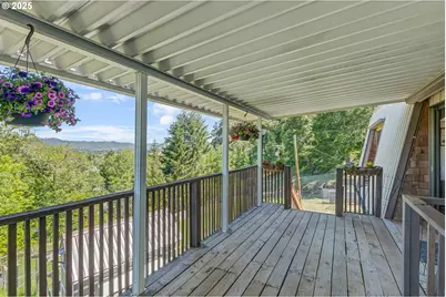 331 Hemlock Ln, Roseburg, OR 97471 - Photo 8