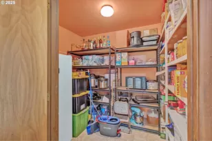 331 Hemlock Ln, Roseburg, OR 97471 - Photo 36