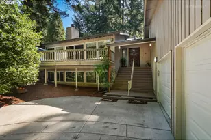 1590 Woodland Terrace, Lake Oswego, OR 97034 - Photo 2