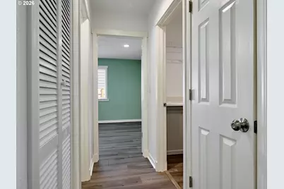 408 Clara Ct, Salem, OR 97301 - Photo 26