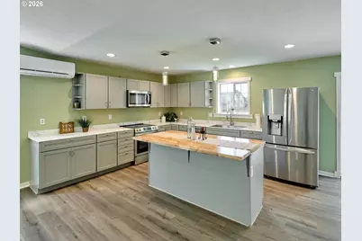 408 Clara Ct, Salem, OR 97301 - Photo 6