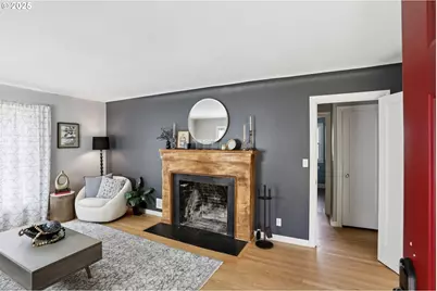 8046 SW Capitol Hill Rd, Portland, OR 97219 - Photo 6