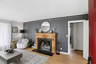 8046 SW Capitol Hill Rd, Portland, OR 97219 - Photo 6