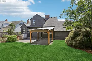 8046 SW Capitol Hill Rd, Portland, OR 97219 - Photo 32