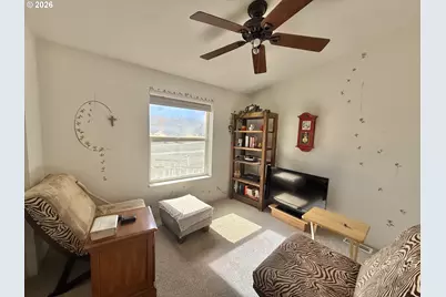 909 Toll Rd, Dufur, OR 97021 - Photo 14