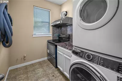 13061 SE Meadehill Ave, Happy Valley, OR 97086 - Photo 24