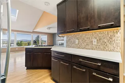 220 S Texas St, Portland, OR 97219 - Photo 8