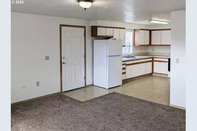 224 C St, Independence, OR 97351 - Photo 10