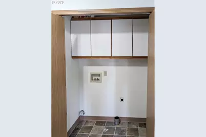 224 C St, Independence, OR 97351 - Photo 12