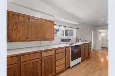 246 Jacobson Rd, Cathlamet, WA 98612 - Photo 8