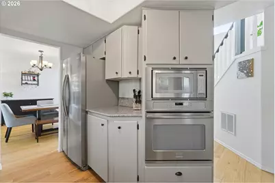 936 NE Lija Loop, Portland, OR 97211 - Photo 12