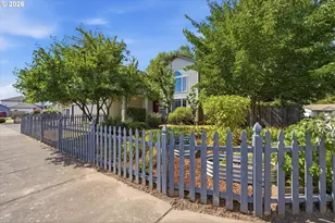 936 NE Lija Loop, Portland, OR 97211 - Photo 40