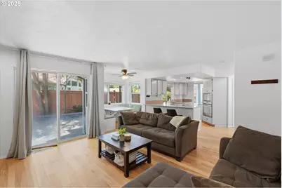 936 NE Lija Loop, Portland, OR 97211 - Photo 16