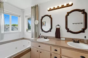 936 NE Lija Loop, Portland, OR 97211 - Photo 24
