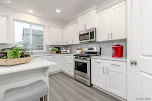 3197 S Nectarine St, Cornelius, OR 97113 - Photo 12