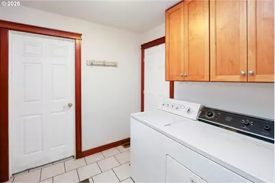 1530 NW Jefferson St, Roseburg, OR 97471 - Photo 32