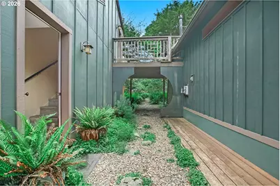 70 NW Knoxville St, Yachats, OR 97498 - Photo 30