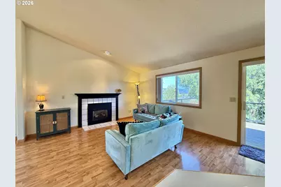 2822 NW Ivy Ln, Camas, WA 98607 - Photo 8