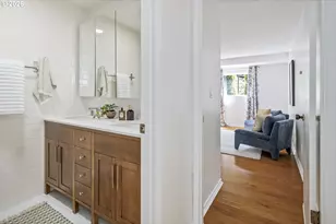 6090 SW 68th Ct, Portland, OR 97223 - Photo 16