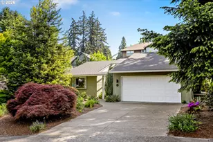 6090 SW 68th Ct, Portland, OR 97223 - Photo 2