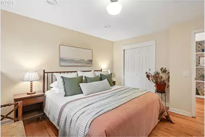13243 NE Sacramento Dr, Portland, OR 97230 - Photo 14