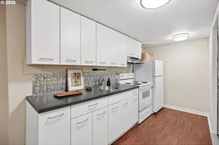 13243 NE Sacramento Dr, Portland, OR 97230 - Photo 26