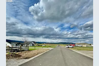 1003 N 15th Ave, Elgin, OR 97827 - Photo 4