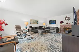 5360 SW Dover Ln, Portland, OR 97225 - Photo 6