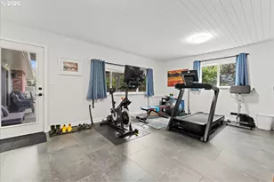 5360 SW Dover Ln, Portland, OR 97225 - Photo 22