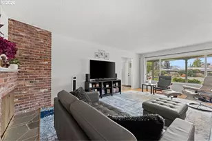 5360 SW Dover Ln, Portland, OR 97225 - Photo 4