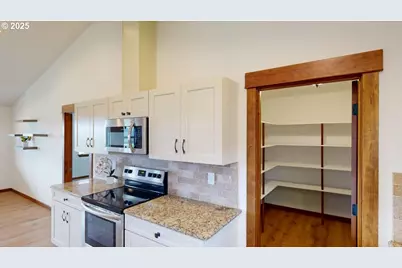 15289 Oceanview Dr, Brookings, OR 97415 - Photo 14