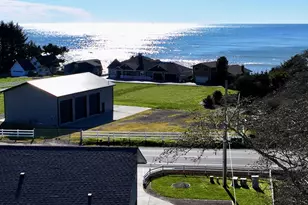15289 Oceanview Dr, Brookings, OR 97415 - Photo 2