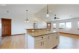 15289 Oceanview Dr, Brookings, OR 97415 - Photo 12