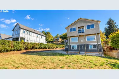 144 Duane St, Astoria, OR 97103 - Photo 4