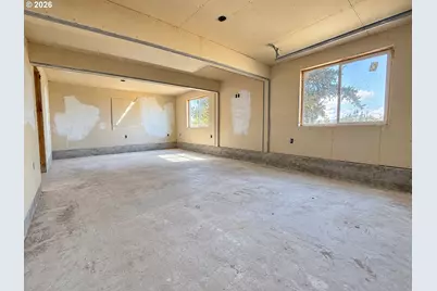 144 Duane St, Astoria, OR 97103 - Photo 32