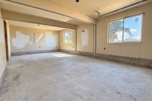 144 Duane St, Astoria, OR 97103 - Photo 32