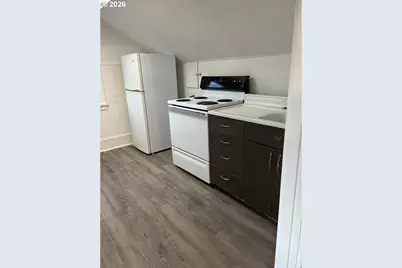 213 Cedar St, Klamath Falls, OR 97601 - Photo 32