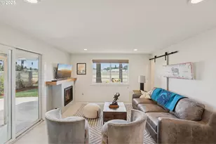 980 Astor Way, Woodburn, OR 97071 - Photo 6