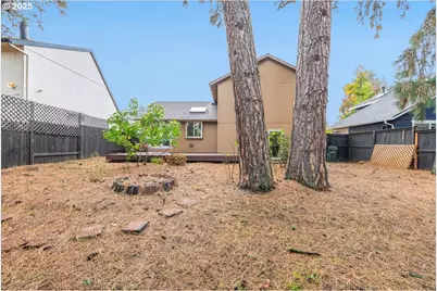 17529 SW Beaver Ct, Beaverton, OR 97003 - Photo 36