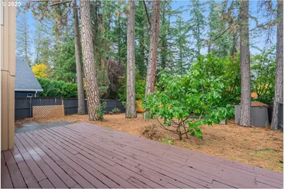 17529 SW Beaver Ct, Beaverton, OR 97003 - Photo 34