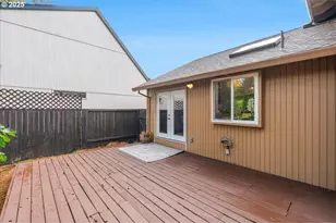 17529 SW Beaver Ct, Beaverton, OR 97003 - Photo 32